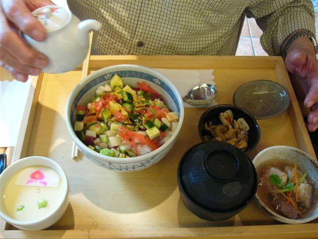 新竹「元定食」、東勢牛稼莊 新竹「元定食」、東勢牛稼莊