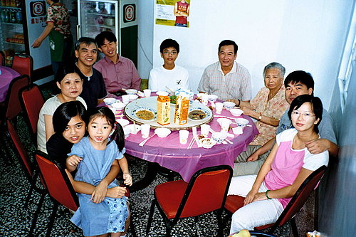 4年前的全家 4年前的全家