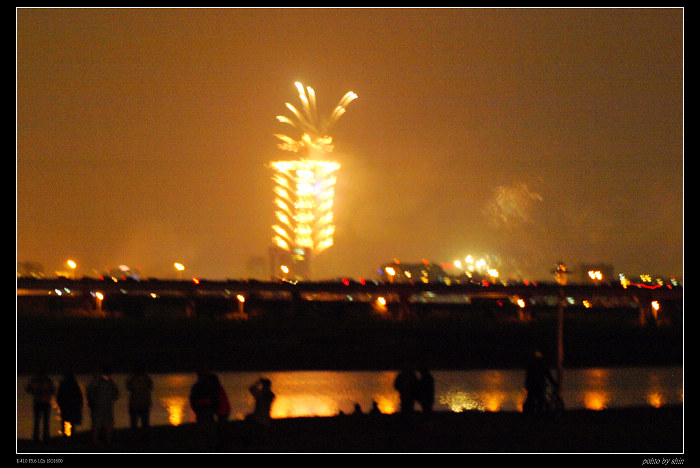 【好玩的】跨年夜之美麗華摩天輪、101煙火 【好玩的】跨年夜之美麗華摩天輪、101煙火