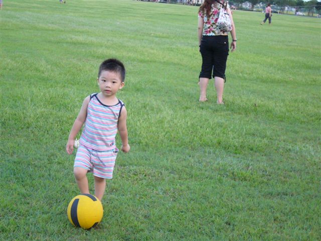 我愛踢足球 我愛踢足球