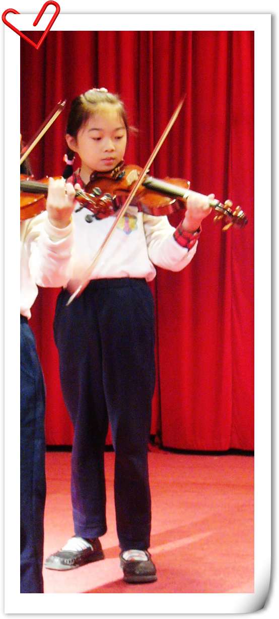 小德馨弦樂團表演 小德馨弦樂團表演